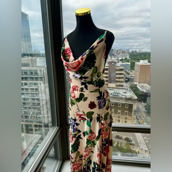 🆕 BRONX & BANCO 🧿 NWOT Leo Floral Print Maxi Gown - Size XS / US 2 - Picture 11 of 16